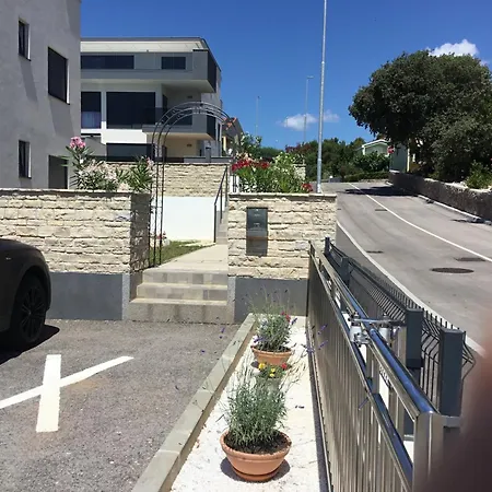 公寓 Black&white 1 *