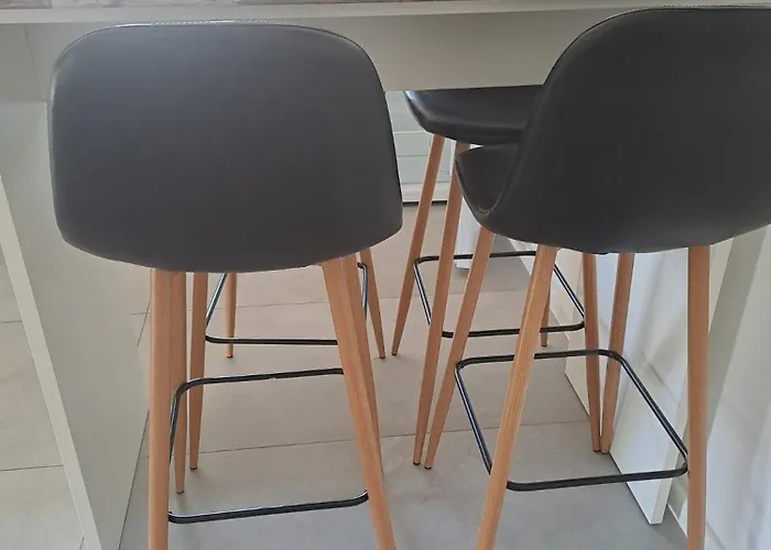 アパート Black&white 1 クルク