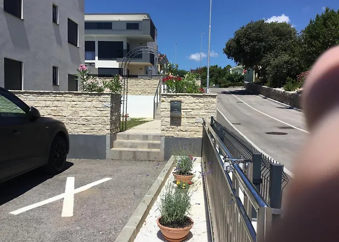 Apartman Black&white 1 *